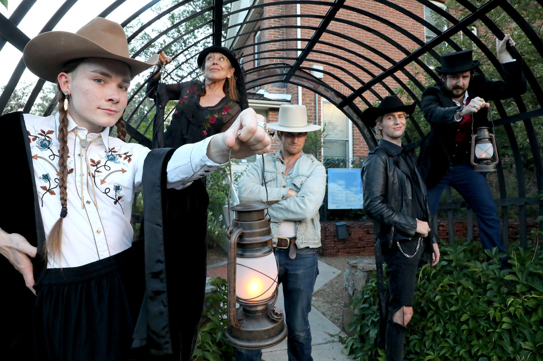 080621-spooky-tours-niche9-jb.jpg